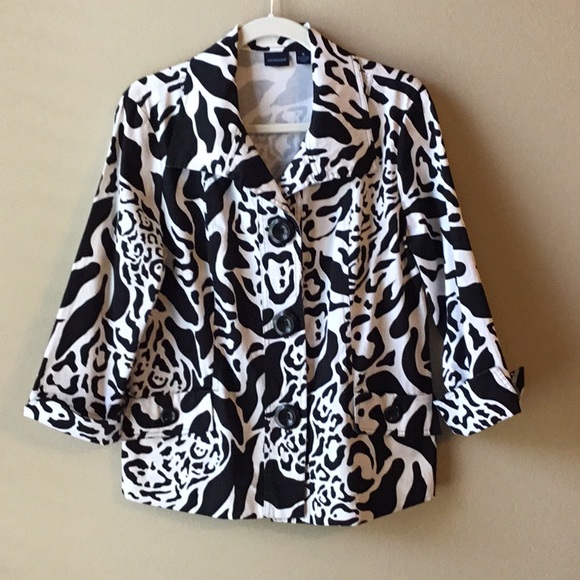 Westbound Jackets & Blazers - Westbound Black and white blazer